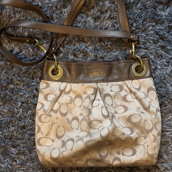 Vintage Coach - Picture 12 of 16